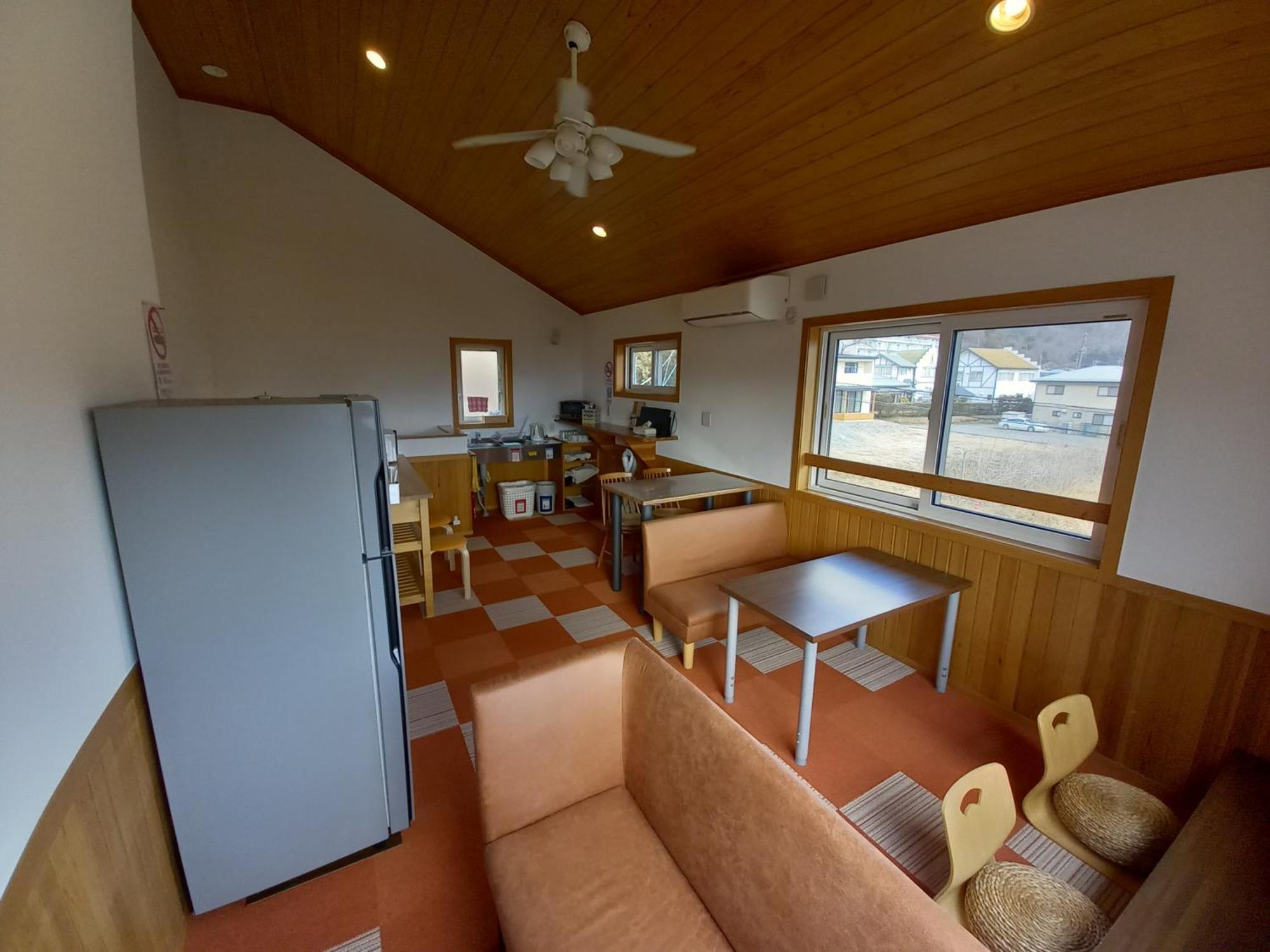 Orange Cabin Inn Far From Station Fujikawaguchiko Zewnętrze zdjęcie
